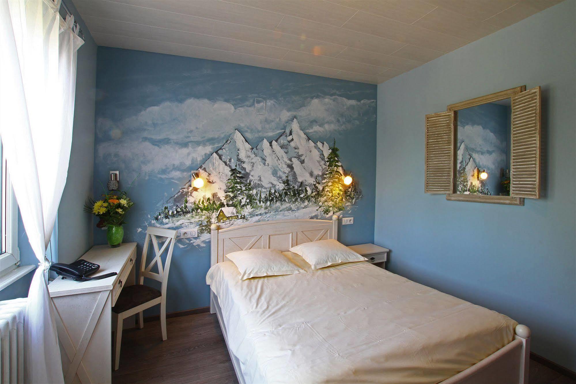 Hotel Champ Alsace Haguenau Exteriör bild